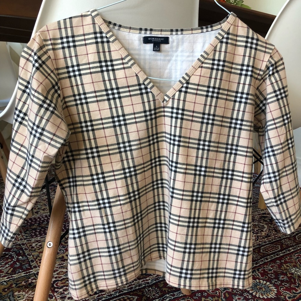 Burberry women’s quarter sleeve top